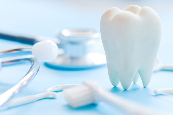 歯の移植（自家歯牙移植）にかかる費用は？保険適応？